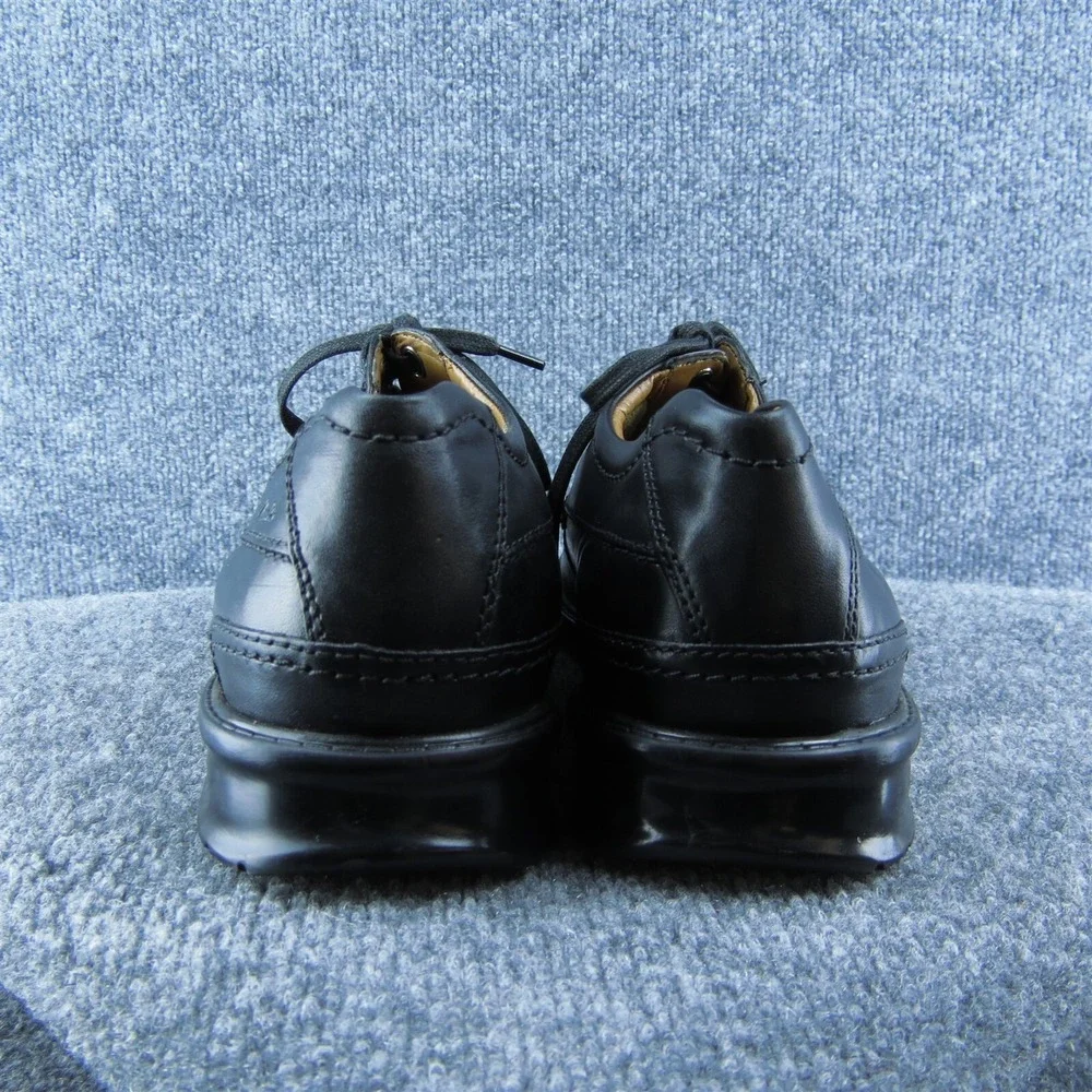Clarks welcome shoe